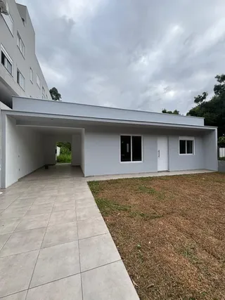Casa com 3 dormitórios