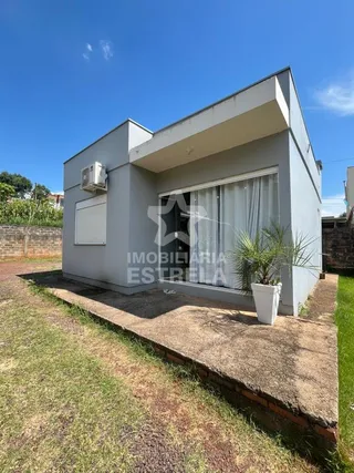 Casa com 1 dormitório