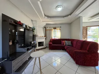 Casa com 4 dormitórios, foto 3