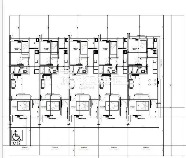 Este é um projeto de planta baixa de uma residência.