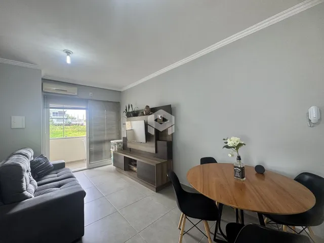 Apartamento com 2 dormitórios