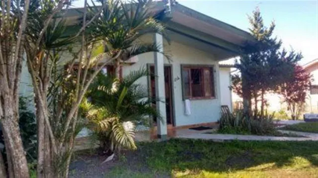 Casa com 4 dormitórios