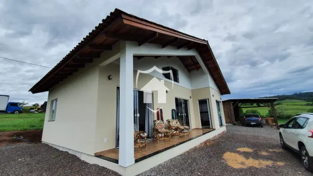 Casa com 2 dormitórios