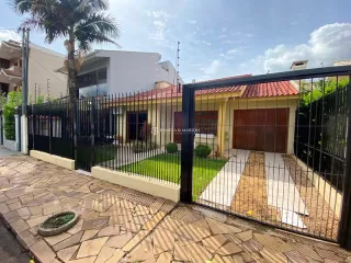 Casa com 4 dormitórios, foto 1