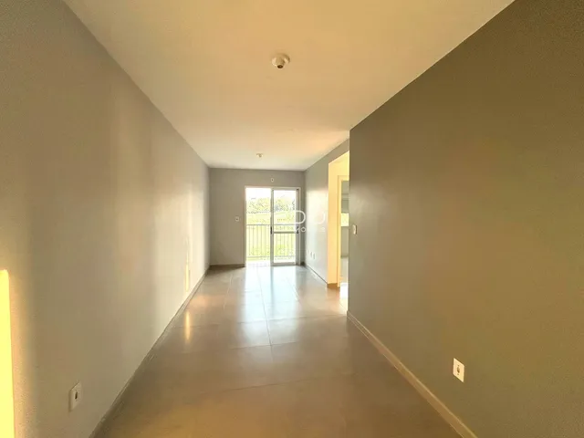 Corredor interno de uma residência em Lajeado.