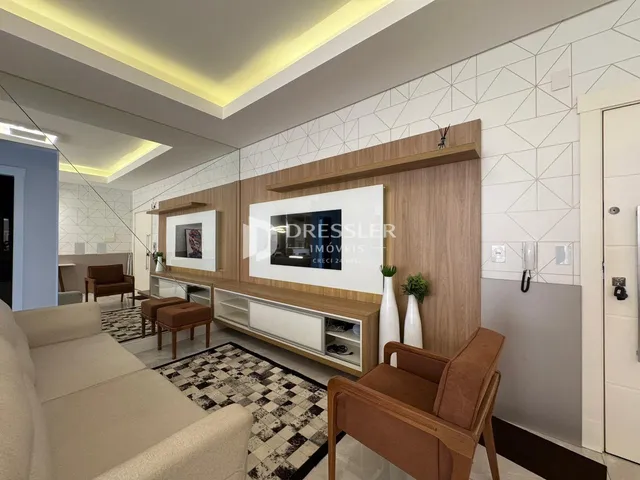 Apartamento com 3 dormitórios, foto 2