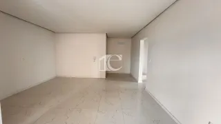 Apartamento com 3 dormitórios, foto 4