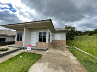 Casa geminada com 2 dormitórios, foto 1