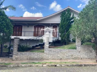 Casa com 5 dormitórios, foto 1