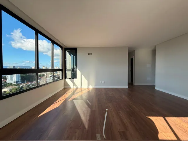 Apartamento com 2 dormitórios, foto 2