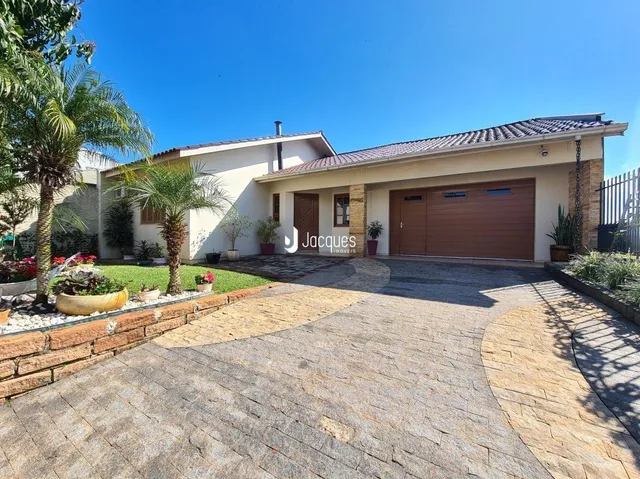 Casa com 3 dormitórios