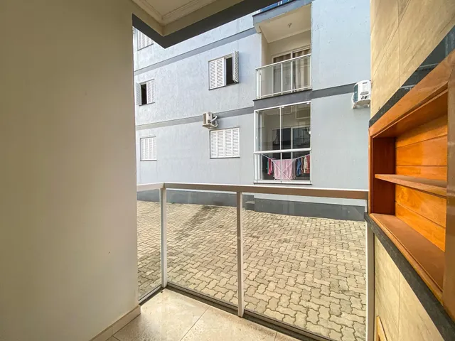Apartamento com 2 dormitórios, foto 2