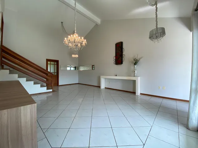 Casa com 3 dormitórios