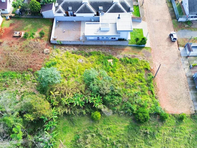 Vista aérea da residência e do terreno em Lajeado, Brasil.