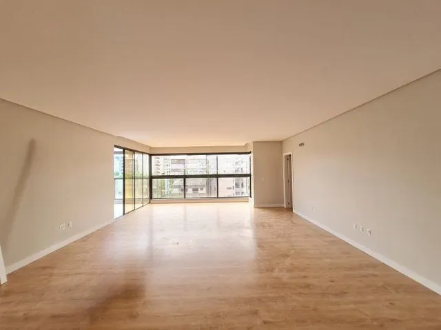 Apartamento com 3 dormitórios