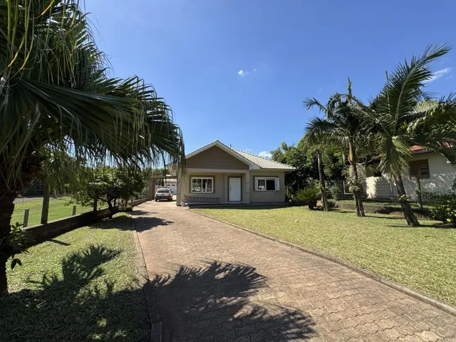 Casa com 3 dormitórios