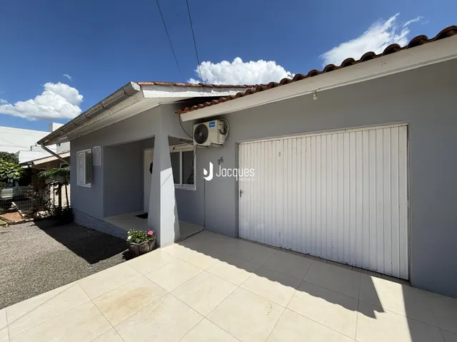 Casa com 3 dormitórios