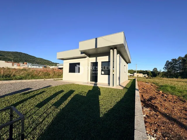 Casa com 2 dormitórios