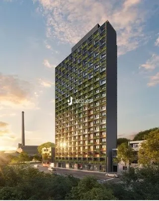 Fachada de um edifício residencial alto em Lajeado, Brasil.