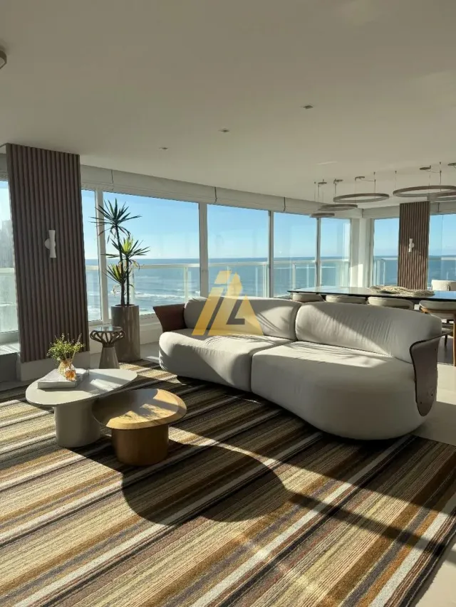 Apartamento com 4 dormitórios