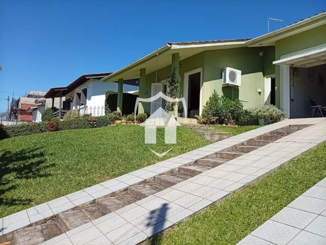 Casa com 3 dormitórios