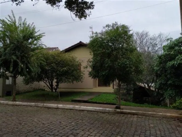 Casa com 2 dormitórios