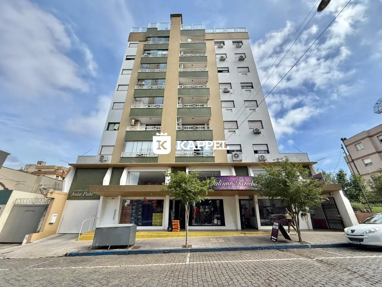Fachada de um prédio residencial em Lajeado, Brasil.