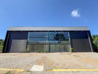 Fachada moderna de um imóvel comercial em Lajeado.