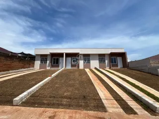 Casa geminada com 2 dormitórios, foto 1