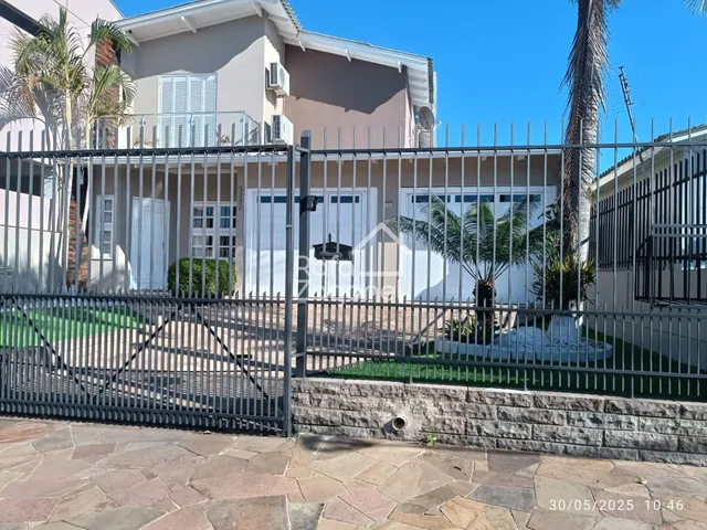 Casa com 3 dormitórios