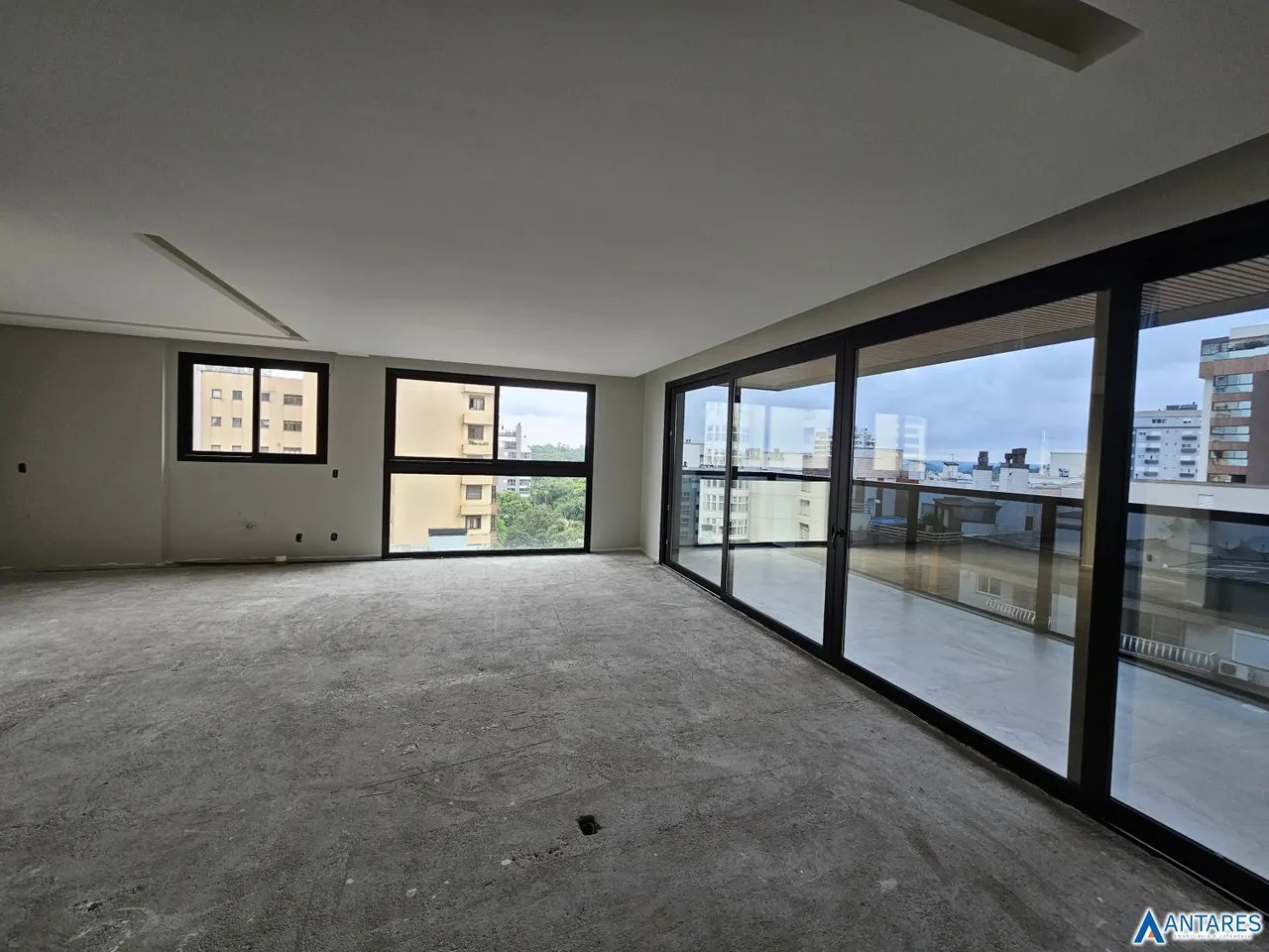 Apartamento com 3 dormitórios, foto 1