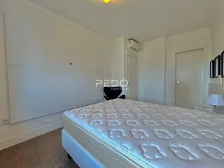 Quarto interno de um imóvel em Lajeado, Brasil.