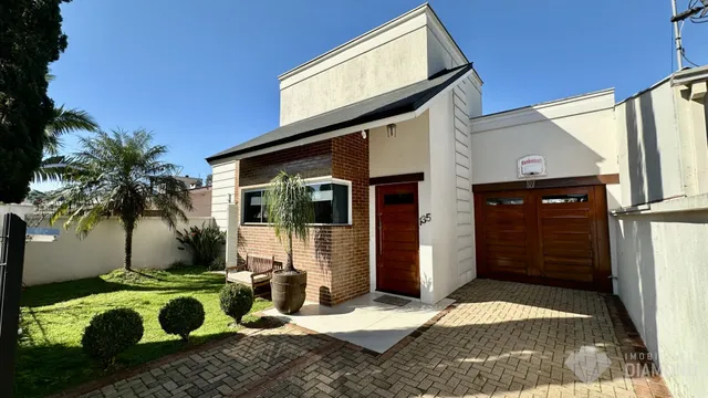 Casa com 3 dormitórios
