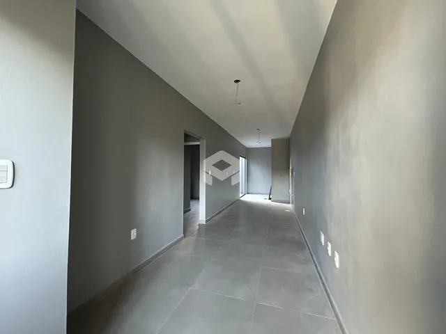 Corredor interno de uma residência em Lajeado, Brasil.