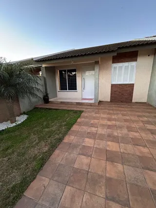 Casa geminada com 2 dormitórios, foto 2