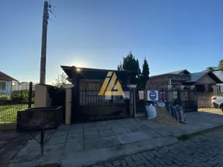 Casa com 4 dormitórios, foto 1
