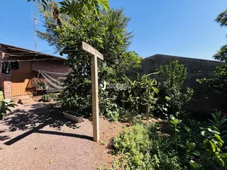 Vista externa do jardim e da propriedade em Lajeado, Brasil.