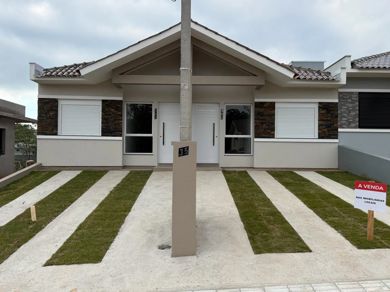 Casa geminada com 2 dormitórios, foto 1