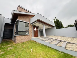 Fachada moderna de uma residência em Lajeado, Brasil.