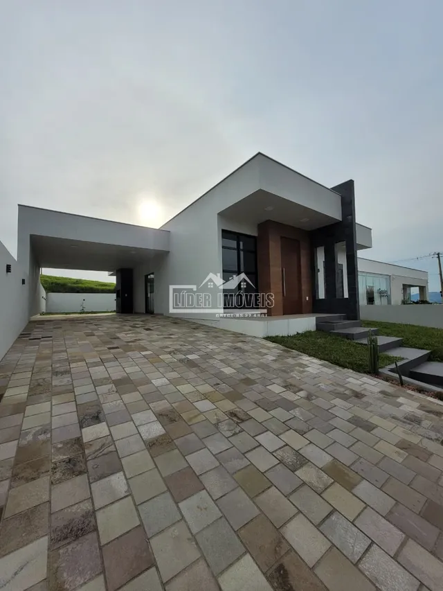 Casa com 3 dormitórios