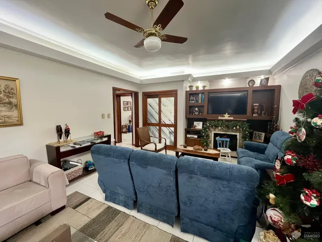 Casa com 4 dormitórios, foto 3