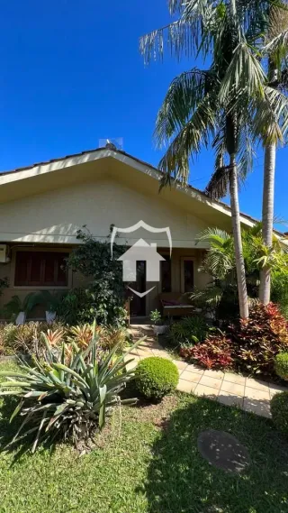 Casa com 3 dormitórios