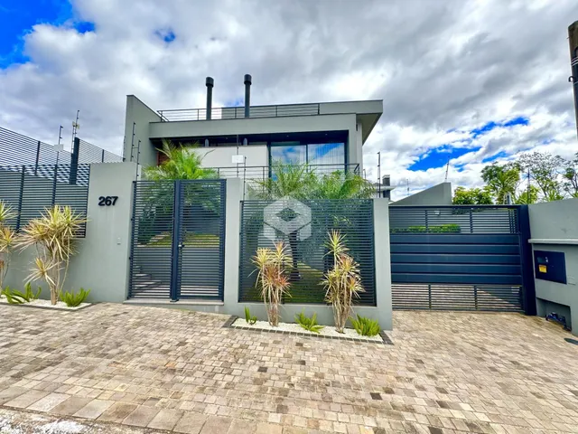 Casa com 3 dormitórios