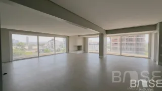 Apartamento com 3 dormitórios, foto 2