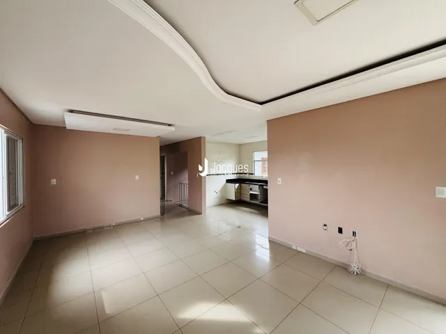 Casa com 4 dormitórios, foto 4