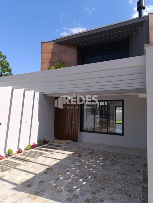 Sobrado com 3 dormitórios
