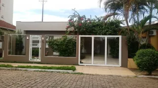 Casa com 3 dormitórios, foto 1