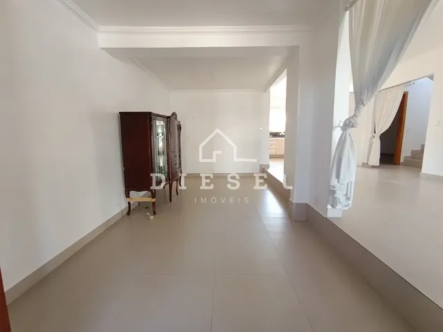 Casa com 4 dormitórios, foto 4