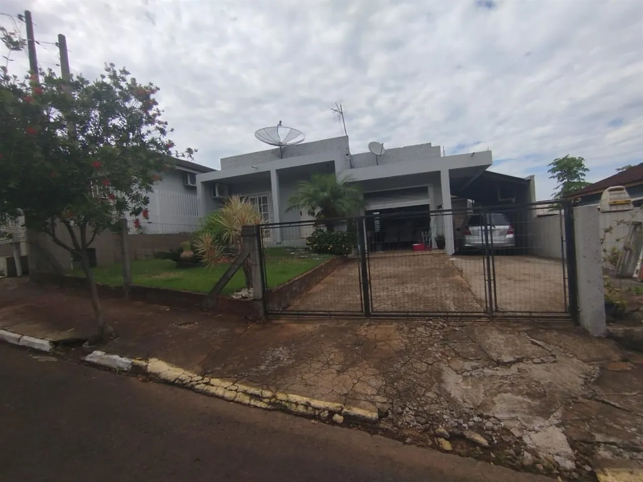 Casa com 3 dormitórios, foto 1