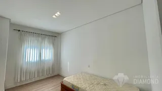 Apartamento com 3 dormitórios, foto 22